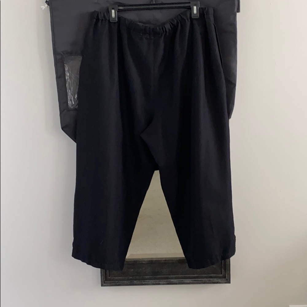 Capris - Picture 7 of 7